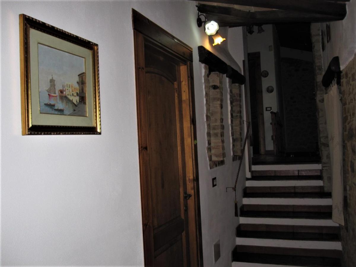 La Pietra Rara B&B Montone  Eksteriør bilde